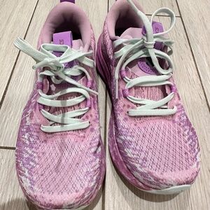 Acis Women’s running shoes